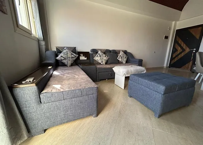 New 1br Balcony Full Kitchen Apartment *