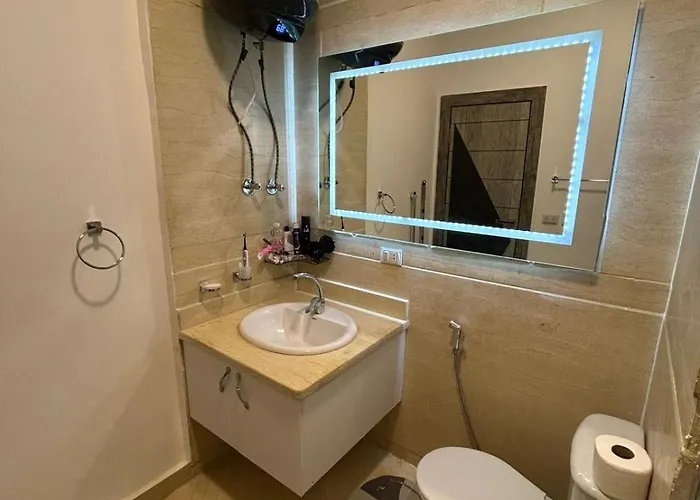 New 1br Balcony Full Kitchen *